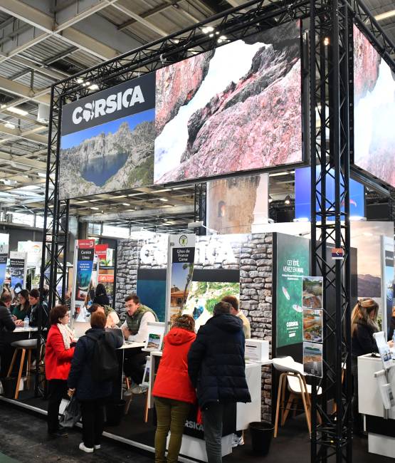 le stand Corsica sur le salon