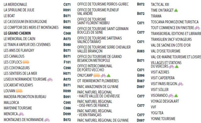 Des noms d'exposants en gras sur le guide visite