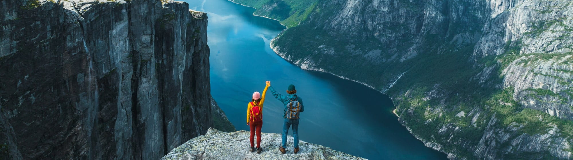 Des touristes profitant de la vue