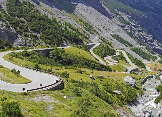 En Italie, le col du Stelvio est le plus haut col du pays et le deuxième des Alpes