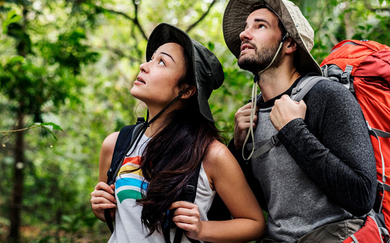 Un couple en voyage