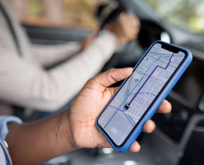 Le GPS indique le chemin à prendre